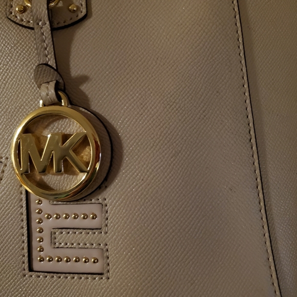 Michael Kors Large Tote - Picture 2 of 6